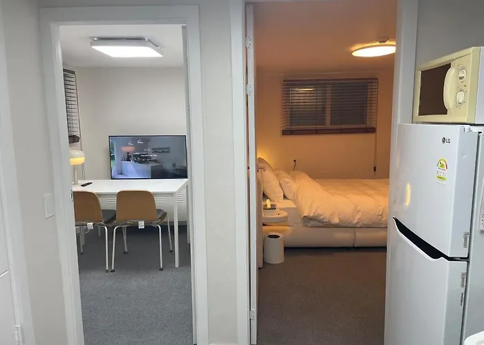 10 Minutes On Foot From Konkuk Station *