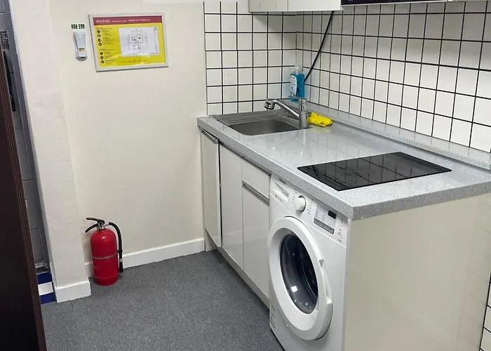 Apartment 10 Minutes On Foot From Konkuk Station *
